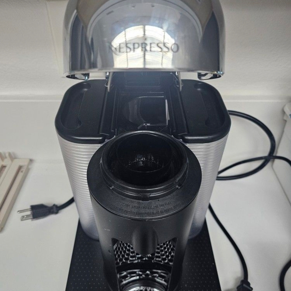Nespresso Chrome and Black Coffee Machine with Milk Frother - Picture 3 of 4